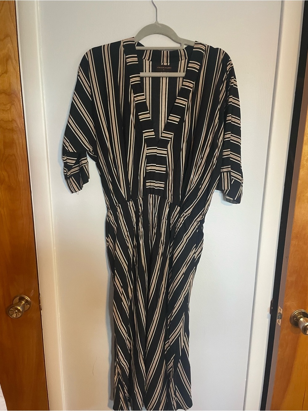 Striped Black and Cream Midi Dress with V-Neck WITH POCKETS L
